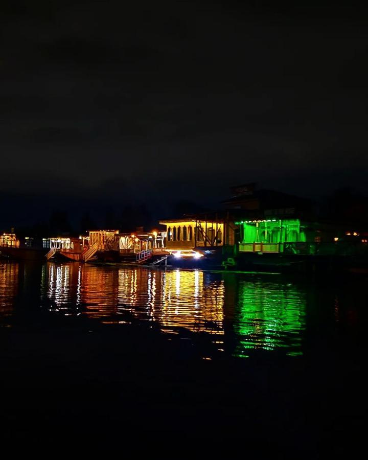 Heritage Shreen Houseboat Σριναγκάρ Εξωτερικό φωτογραφία